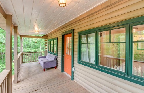 Linden House | Cozy Tennessee Retreat with Patio and Charcoal Grill!