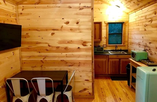 Mason Cabin | Cozy Tiny House for a Getaway in Texas Wine Country