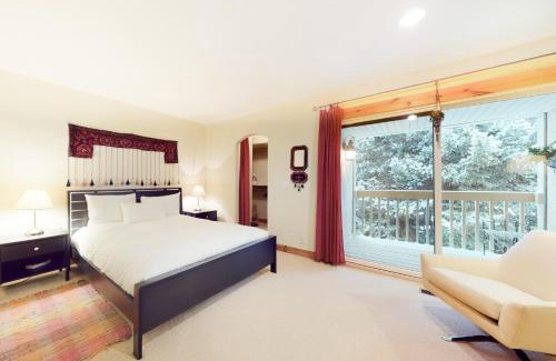 Park Meadows House | Cozy Townhome in Racquet Club Village