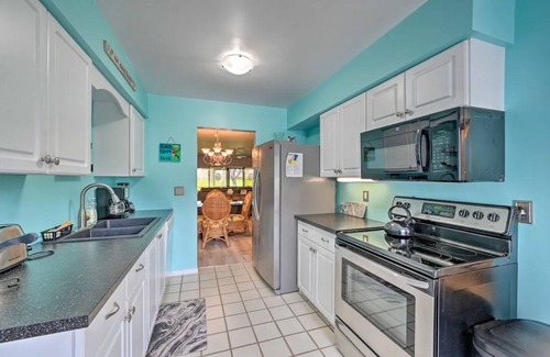 Bonita Springs Condo | Cozy townhome located near the beach, golf course, and restaurants