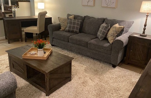 Sikeston House | Cozy townhouse minutes from Historic Downtown Sikeston