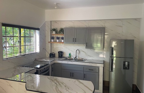 Negril Villa | Cozy two bedroom apartment closed to the beach