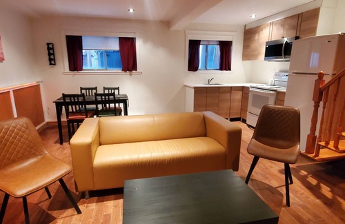 LaSalle Apartment | Cozy two bedrooms apartment