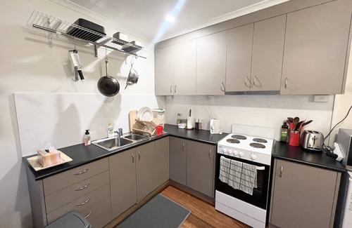 Penguin Apartment | Cozy Unit in Penguin
