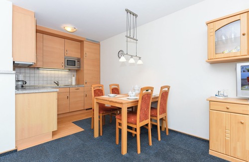 Holtgast Apartment | Cozy vacation apartment in a green, rural location - directly by the dike