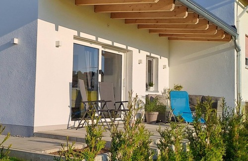 Aislingen Apartment | Cozy vacation apartment (30sqm) with garden, terrace and air conditioning