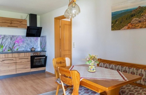 Zenting Apartment | Cozy vacation apartment Aussichtsbankerl (40 sqm) with large terrace and view