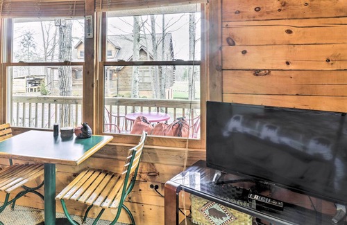 Keene Apartment | Cozy Virginia Cabin Rental - Dogs Welcome!