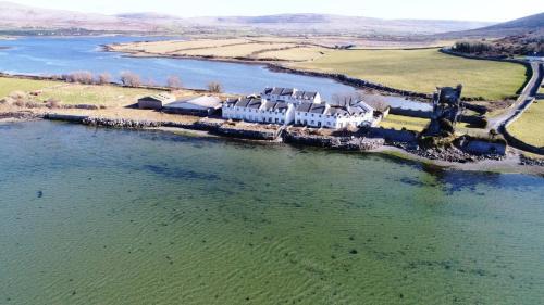 Ballyvaughan House | Cozy Waterside Retreat Ballyvaughan 3