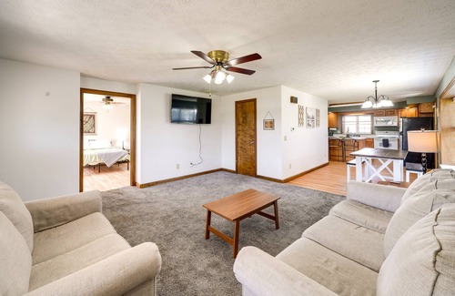 Hurricane House | Cozy West Virginia Home ~ 13 Mi to Kanawha River
