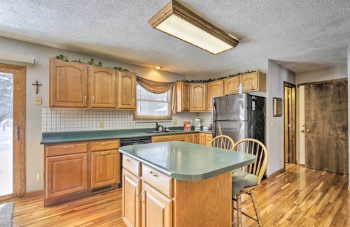 White Pine House | Cozy White Pine Home - 10 Mi to Porcupine Mtn