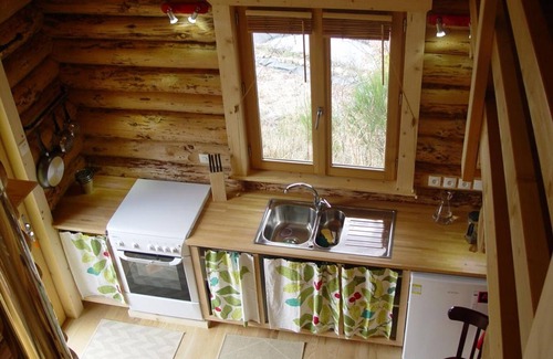 Saint-Martin-la-Sauvete Cottage | Cozy wooden chalet with terrace, internet, and pets allowed