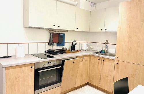 Business District Apartment | Cozy1-bedroom apartment in Vilnius City Center,1st floor, private entrance
