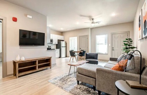 Bammel Apartment | CozyCypress 2/2 Apt, Full Kitch, W/D, FreeParking!