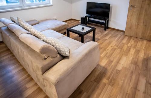 Strasshof an der Nordbahn Apartment | CozyHome - Spacious and Modern Apartment close to Vienna