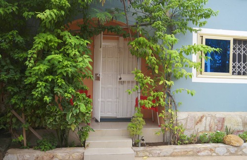 Achimota House | CozyStopover