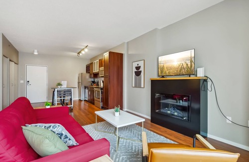 Mill District Apartment | CozySuites Mill District with pool, gym # 10