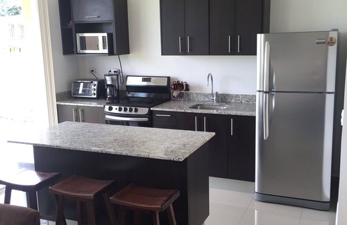Puntarenas Villa | Casa Bella - Tropical Private Retreat (short walk to the beach)