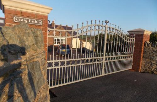 Caergeiliog Bed & Breakfast | Craig Eithin B & B