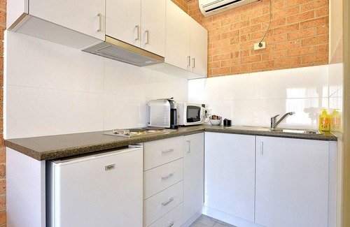 Cranbourne Hotel | Cranbourne Motor Inn