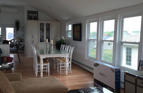 Point Judith House | Crashing Waves and Ocean Views - Summer and Autumn Booking Now!