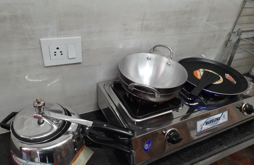 Lajpat Nagar Apartment | Cream location luxury stay in posh lajpat nagar with attached kitchen and washroom,complete private apartment with full privacy and private entrance, cal 92121, 74700