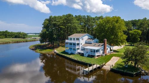 Temperanceville House | Creek House - Waterfront Oasis on Holden