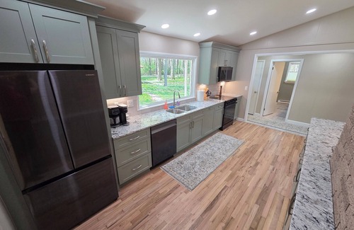 Carsonville House | Creekside Forest Retreat 100M Wifi and IR Sauna