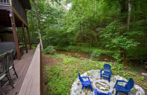 Young Harris House | Creekside Getaway