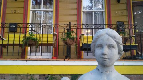 McDonough House | Creole Victorian for groups large and small
