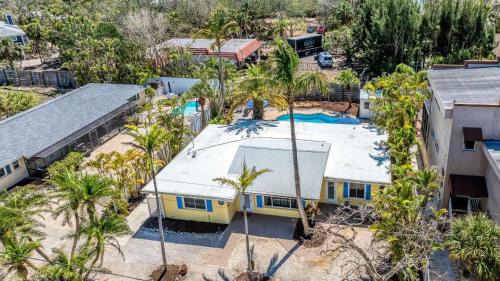 Siesta Key House | Crescent Cottage - 1034