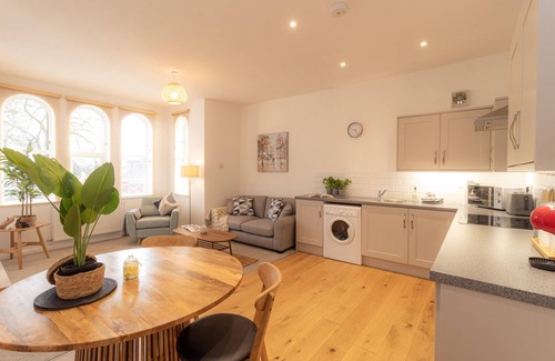 Wellington Apartment | Crescent House Apartments