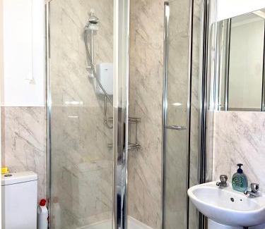 Chadwell Apartment | Crescent Loft Apartment - 1 bed