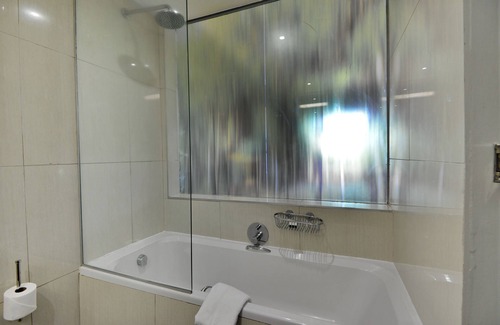 Harare Hotel | Cresta Lodge - Harare