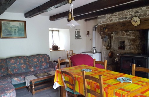 Saint-Merd-la-Breuille House | Creusoise" house rental ideal for relaxation and family get-togethers