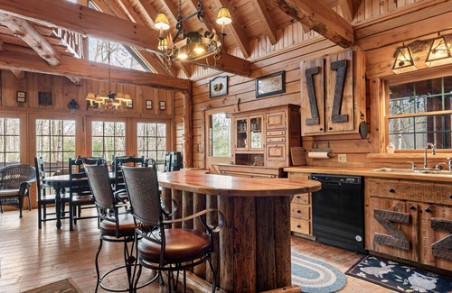 Oneida Cabin | Crickett Lane - 8 Stall Horse Barn