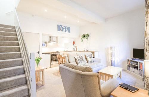 Ambleside House | Cringol Cottage