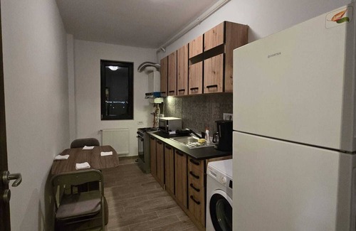Chiajna Apartment | Cris and Rafael apartment