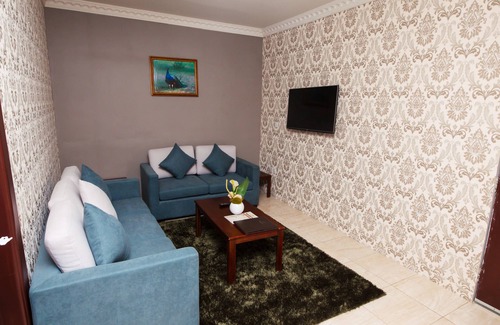 Nungua Hotel | Crismon Hotel