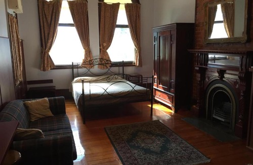 Rockhampton Hotel | Criterion Hotel-Motel Rockhampton