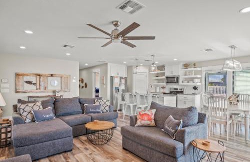 Port Aransas House | Crooked Cabin