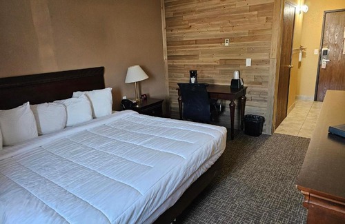 Crookston Hotel | Crookston Inn & Convention Center