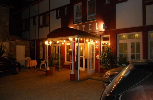 Hilsbach Hotel | Cross-Country-Hotel Hirsch
