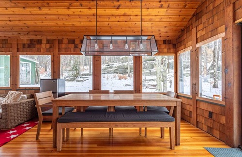 Monticello Cabin | Crosslands - Woodland Escape w/Hot Tub