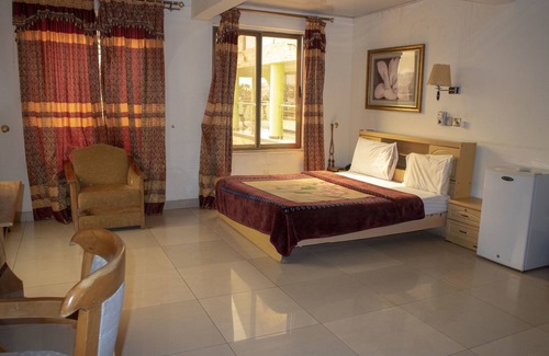 Accra Hotel | Crown Liberty Hotel