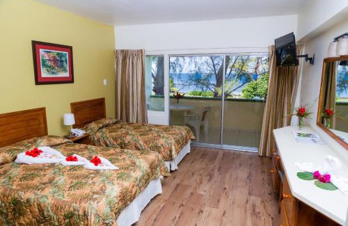 Crown Point Hotel | Crown Point Beach Hotel