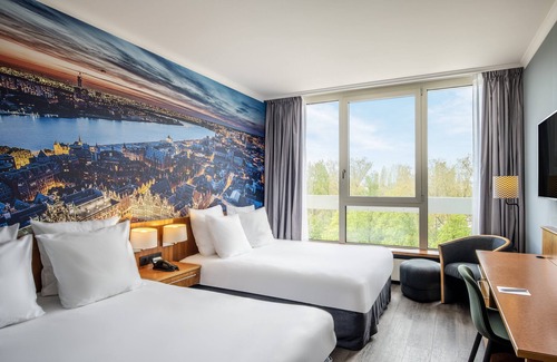 Antwerp Hotel | Crowne Plaza Antwerp by IHG
