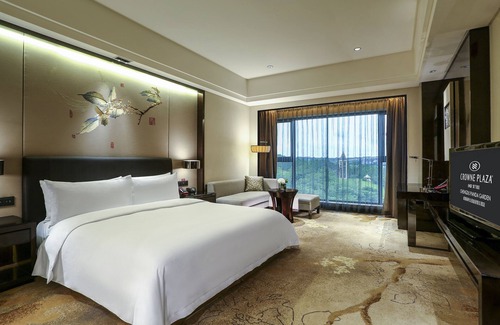 Xindu Hotel | Crowne Plaza Chengdu Panda Garden by IHG - Near Panda Base
