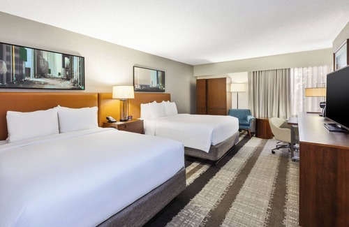 Herndon Hotel | Crowne Plaza Dulles Airport by IHG