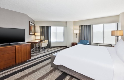 Herndon Hotel | Crowne Plaza Dulles Airport by IHG